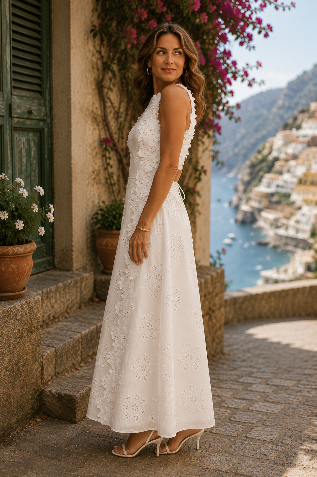 Della | Vestido maxi con bordado floral