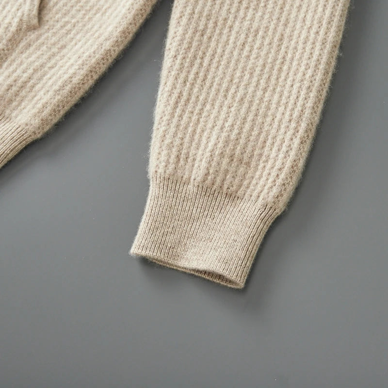 Chaqueta de lana merino con capucha