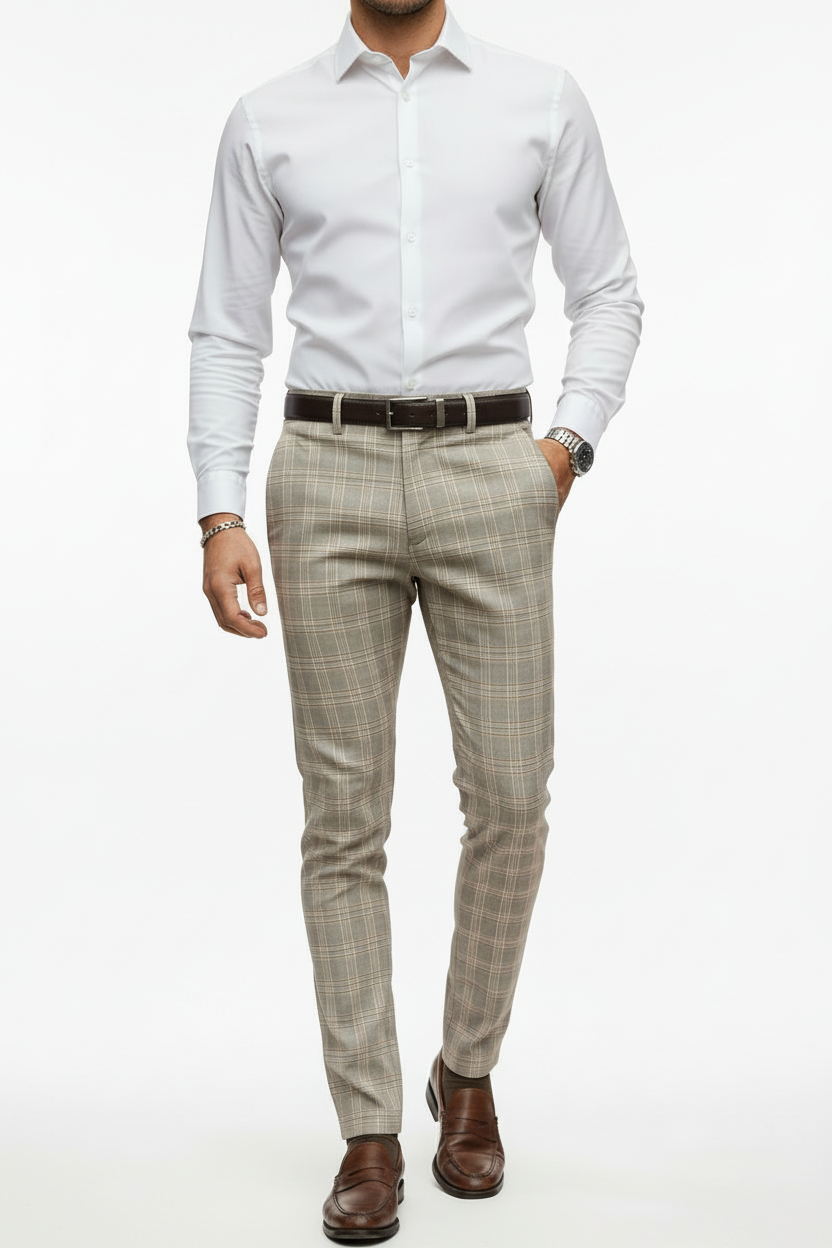Pantalón beige cuerpo completo