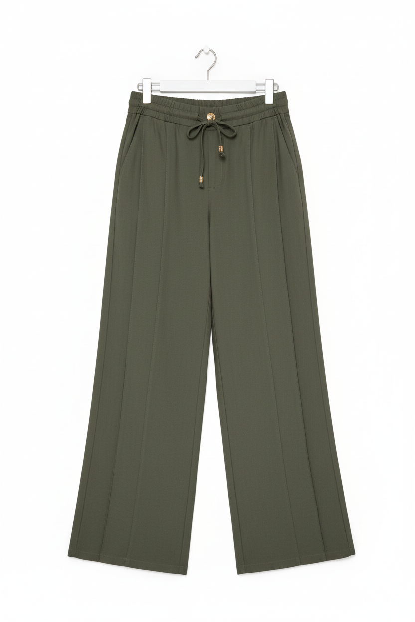 Pantalón verde oliva en percha