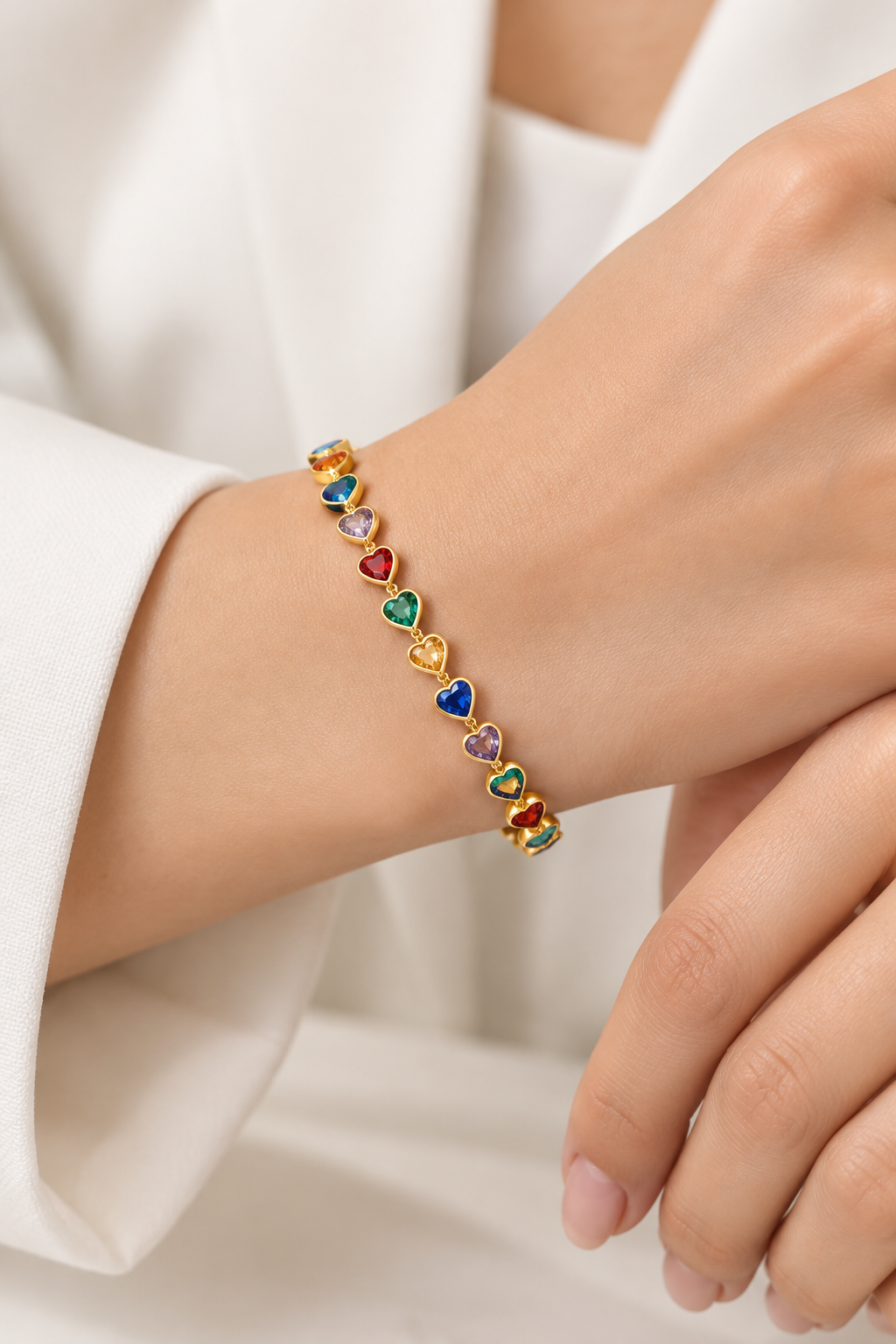 Pulsera dorada modelo 1